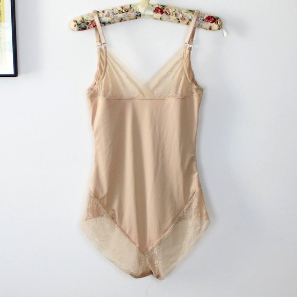 La Vie En Rose Bodysuit Large Beige Teddy Women's Lace New with Tags T22 - Picture 9 of 14